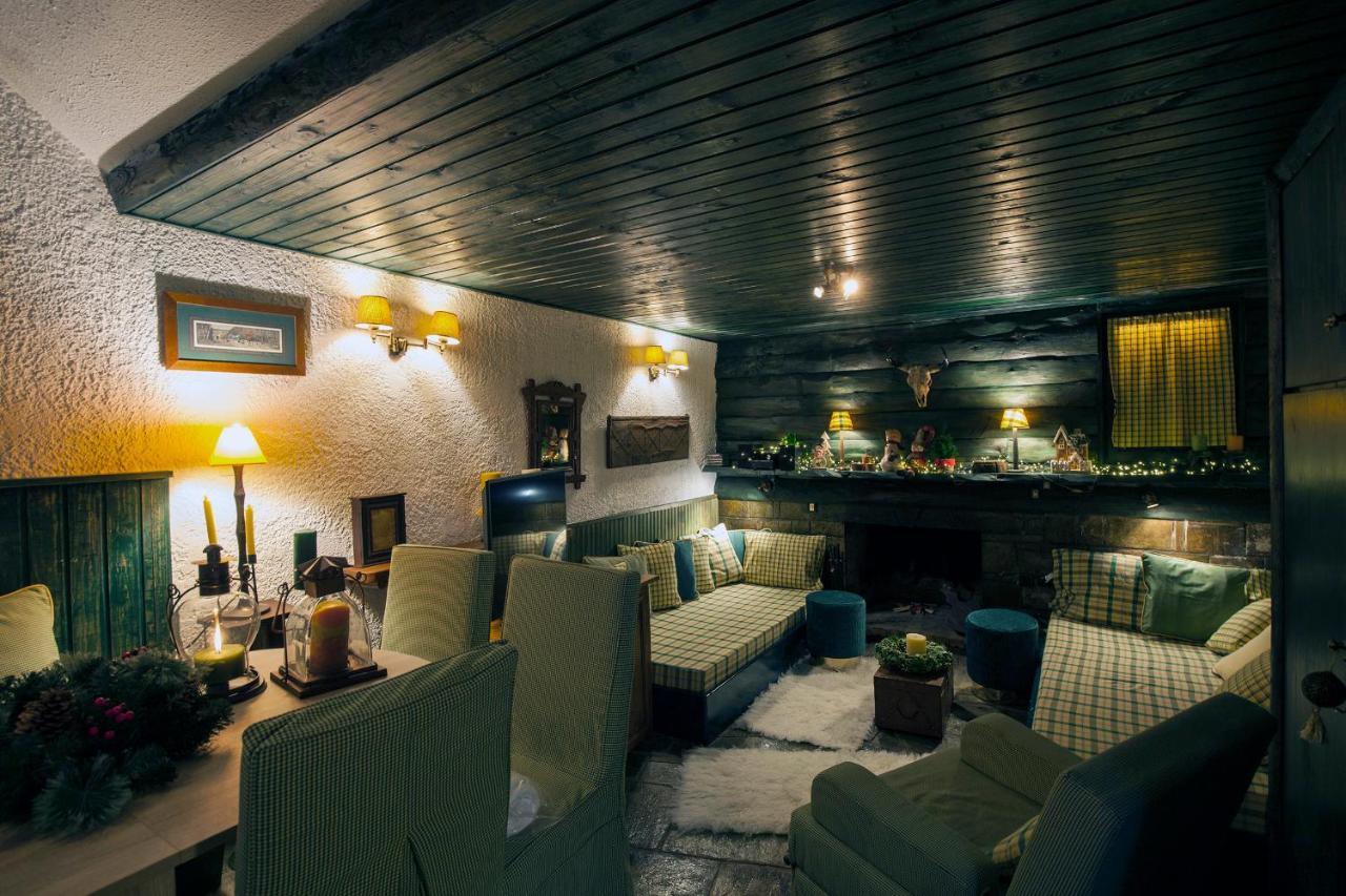 Dandy Villas Agoriani - Chalet Ivoni - Fireplace Eptálofos Buitenkant foto